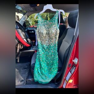 ✨SHERRI HILL DRESS✨